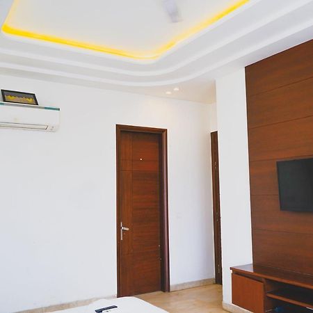 Hotel LS 21 Badshahpur Exterior foto