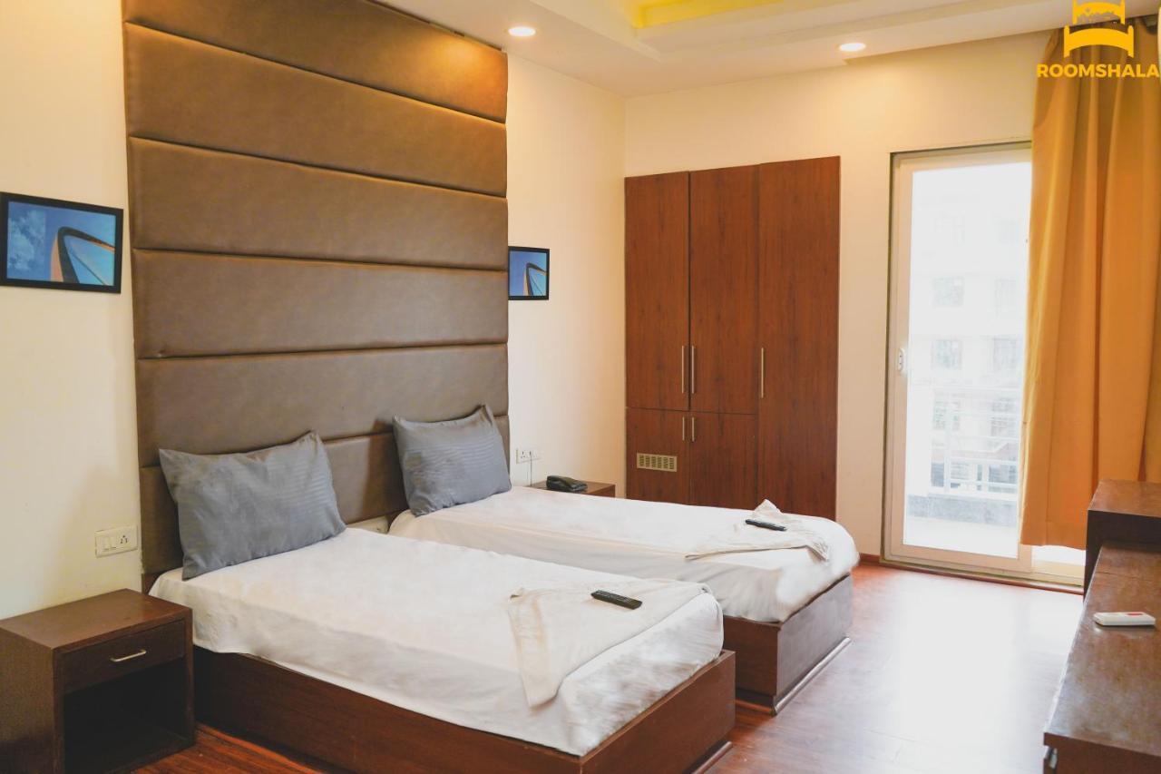 Hotel LS 21 Badshahpur Exterior foto